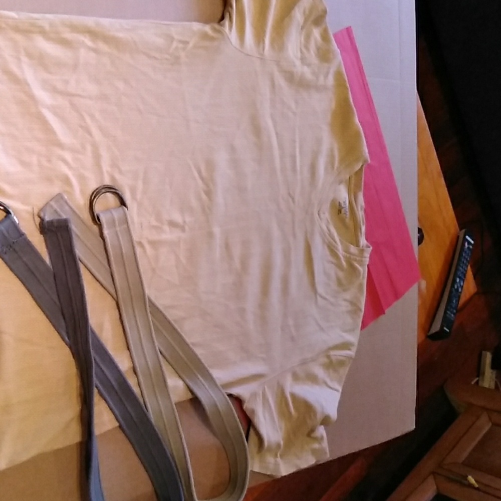 V-neck, Short sleeve shirt